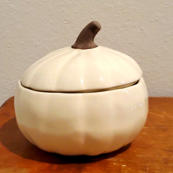Crate&Barrel Other - Crate & Barrel ceramic pumpkin